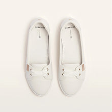 Load image into Gallery viewer, Frankie4 Hannah III White Tumbled
