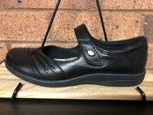 Load image into Gallery viewer, Planet Shoes Jamie
