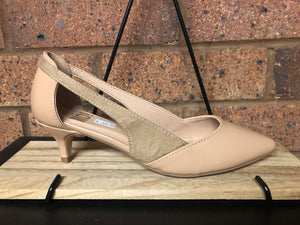 No! Shoes Meet